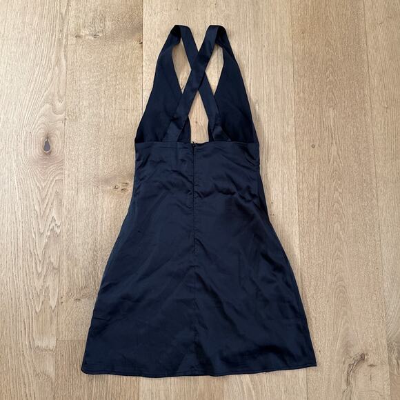 White Fox Mini Dress Sleeveless Cross Over Straps Size XXS Black - Picture 5 of 6